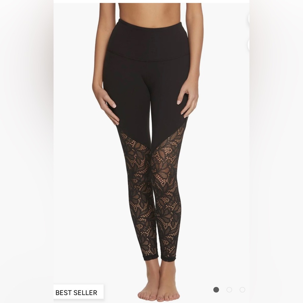 Beyond Yoga High Waist 7/8 leg legging with Lace Detail
